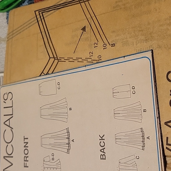 McCall's pattern - Picture 2 of 4